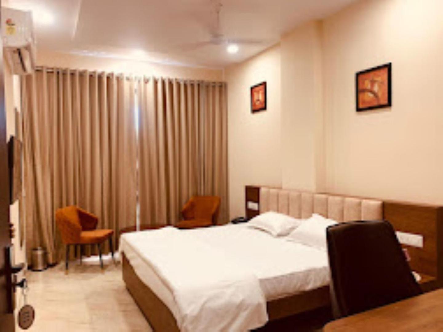 The Imperial Hotel And Convention Centre Kanpur Extérieur photo