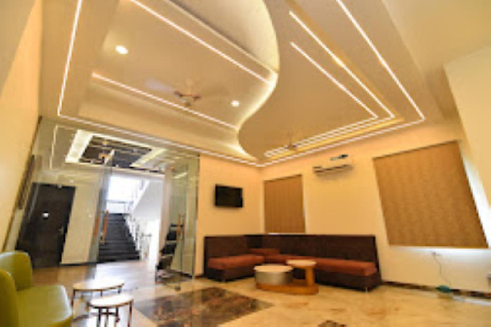 The Imperial Hotel And Convention Centre Kanpur Extérieur photo